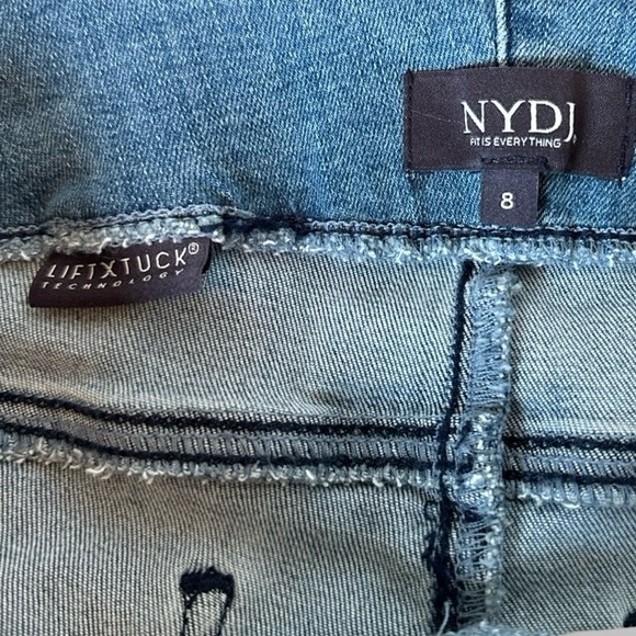 NYDJ Pull On Slimming Medium Blue Denim Jeans | Lift Tuck Technology | Size 8 - Picture 8 of 13